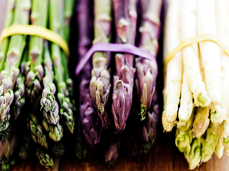 Image of Asparagus, a healthy spring food