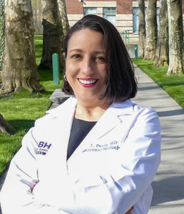 Picture of Lina Parra, MD, SBH Internal Medicine Resident, Class of 2022